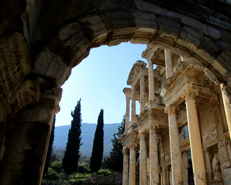 The-Library-in-Ephesus-2-Turkey